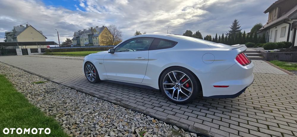 Ford Mustang 5.0 V8 GT - 5