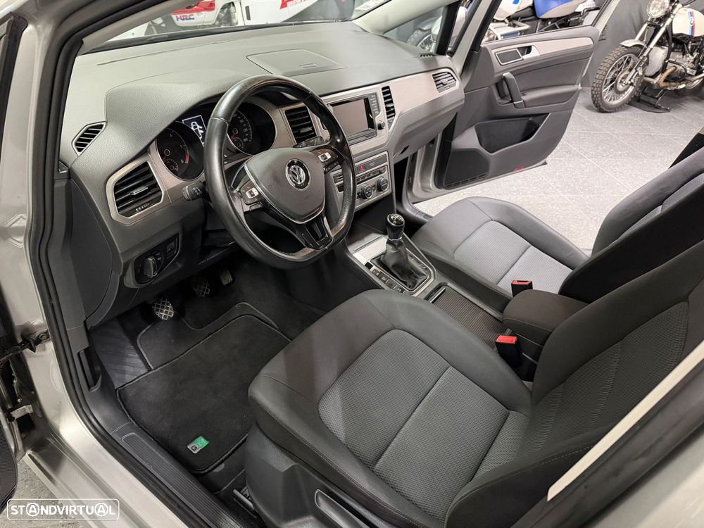 VW Golf Sportsvan 1.6 TDI Confortline BlueMotion - 18