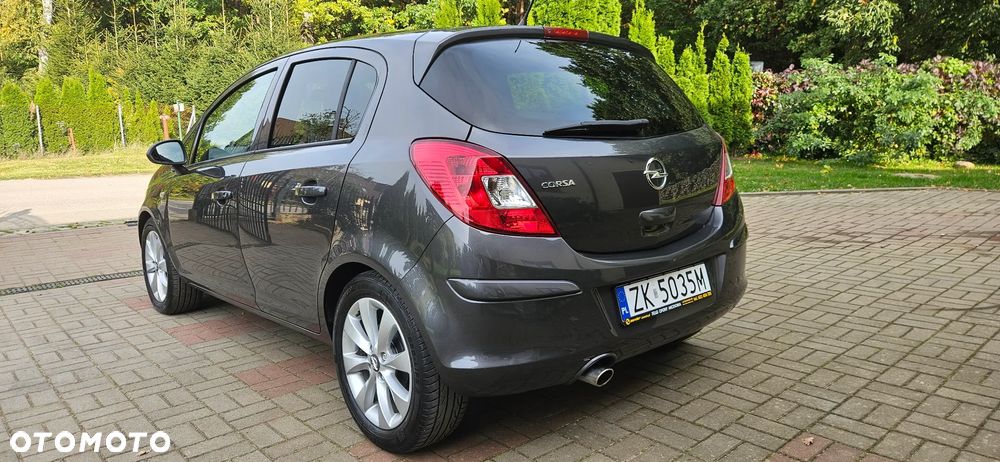 Opel Corsa 1.4 16V 150 Jahre - 5