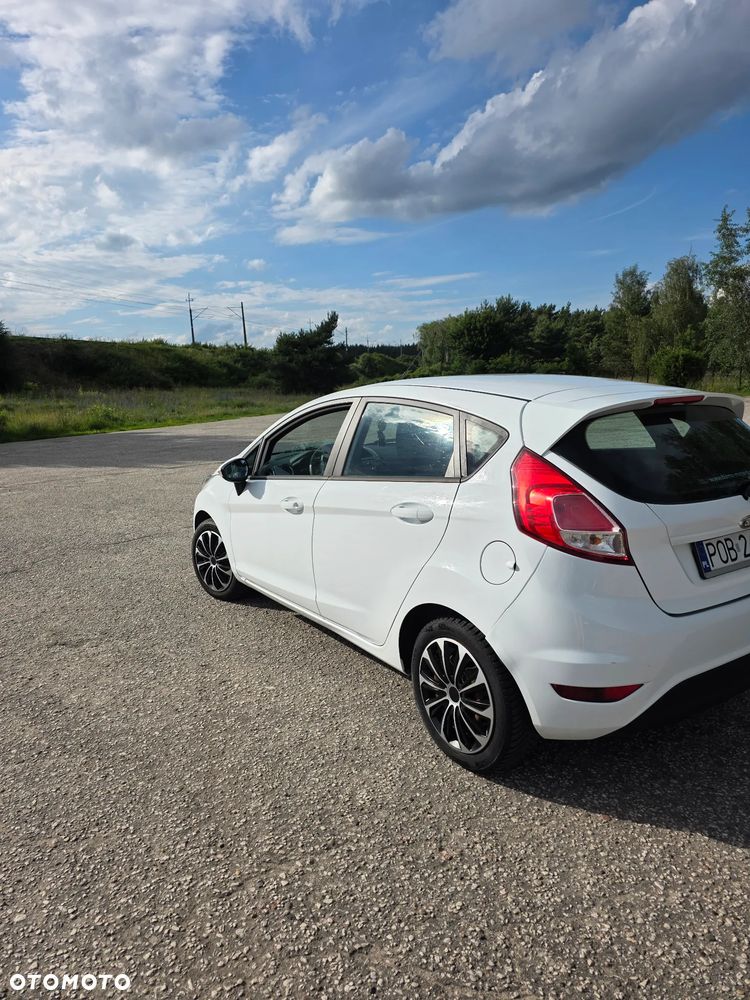 Ford Fiesta - 2