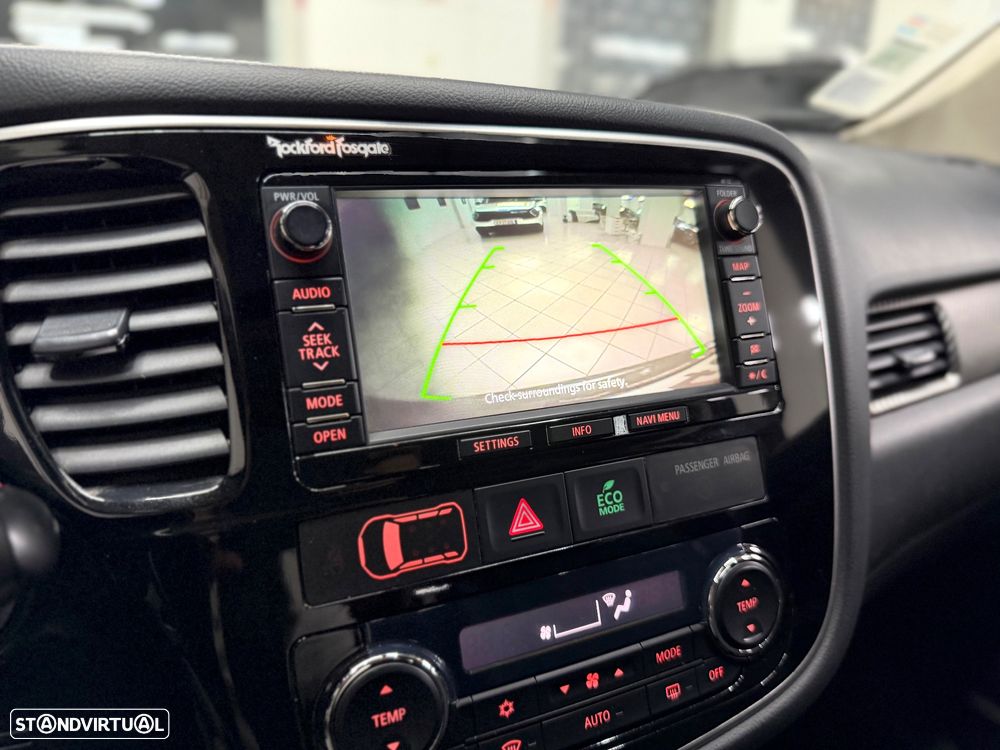 Mitsubishi Outlander 2.2 DI-D Instyle Navi AT 4WD - 18