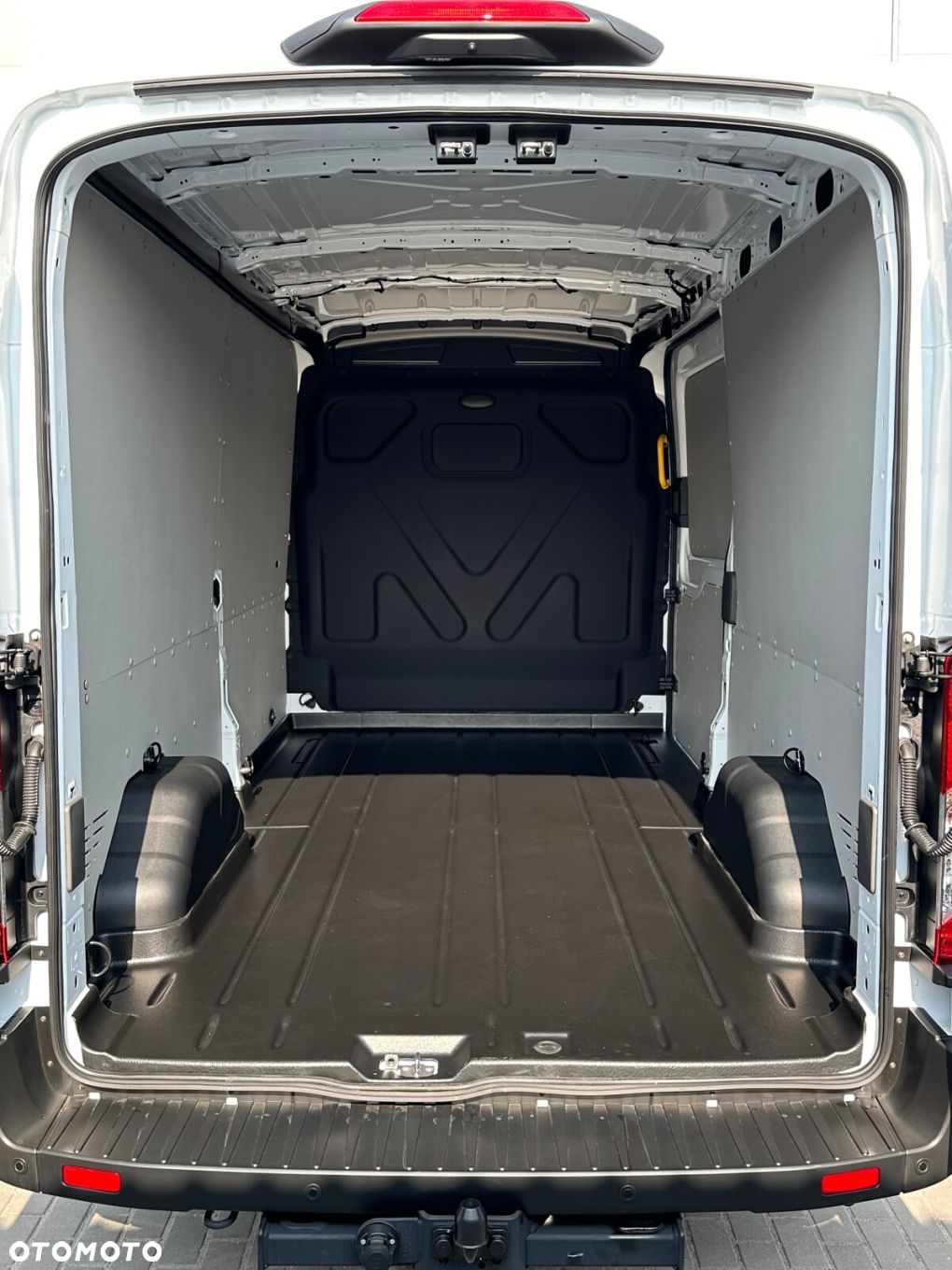 Ford transit 2.0 130KM M6 FWD Trend 350 L3H2 - 10
