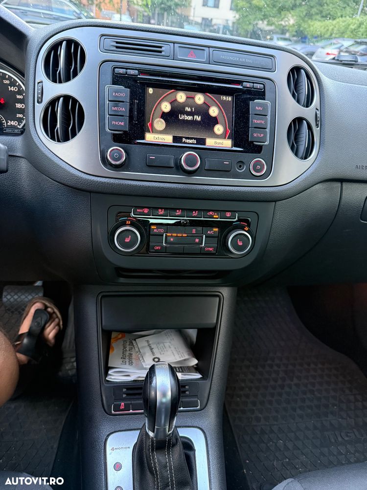 Volkswagen Tiguan 2.0 TDI 4Motion DSG Sport & Style - 7