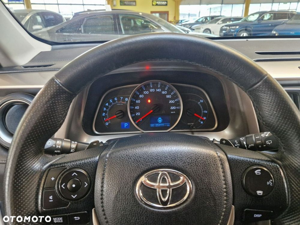 Toyota RAV4 - 15