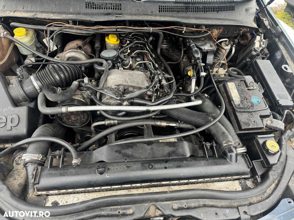 Dezmembrari Dezmembrez Piese piesa Dez Jeep Grand Cherokee 2,7 diesel - 12