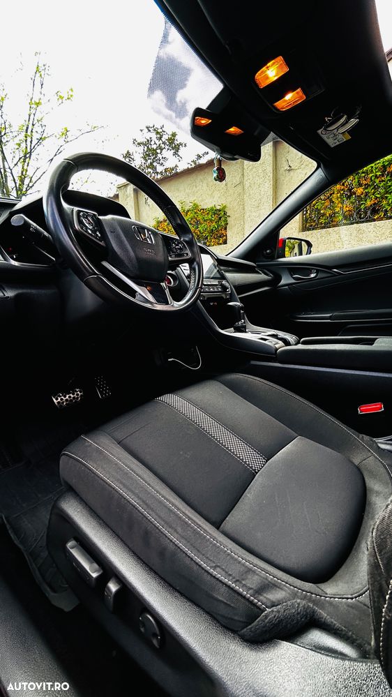 Honda Civic 1.5 VTEC Turbo CVT Sport Plus - 25