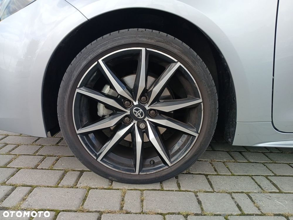 Toyota Corolla 2.0 Hybrid GR Sport Dynamic - 16