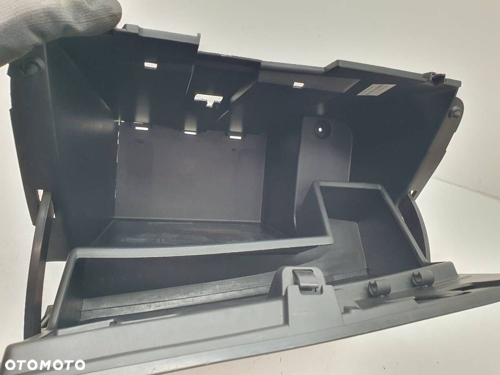 SCHOWEK PASAŻERA DESKI KONSOLI NISSAN MICRA III K12 EU - 6