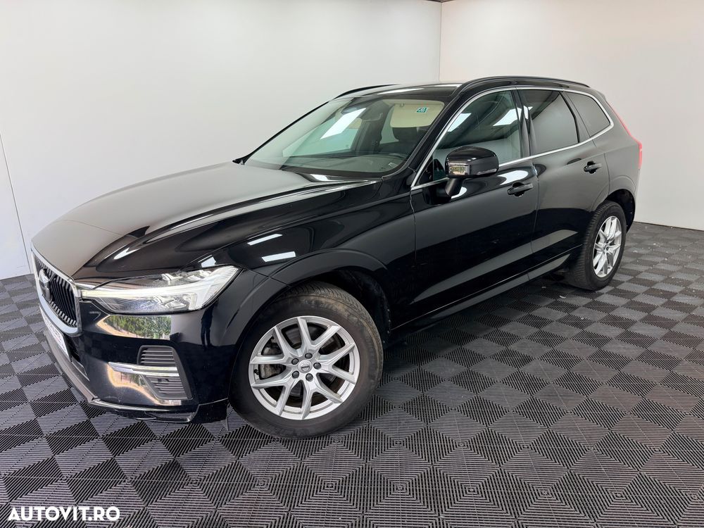 Volvo XC 60 B4 MHEV AT AWD Core - 32