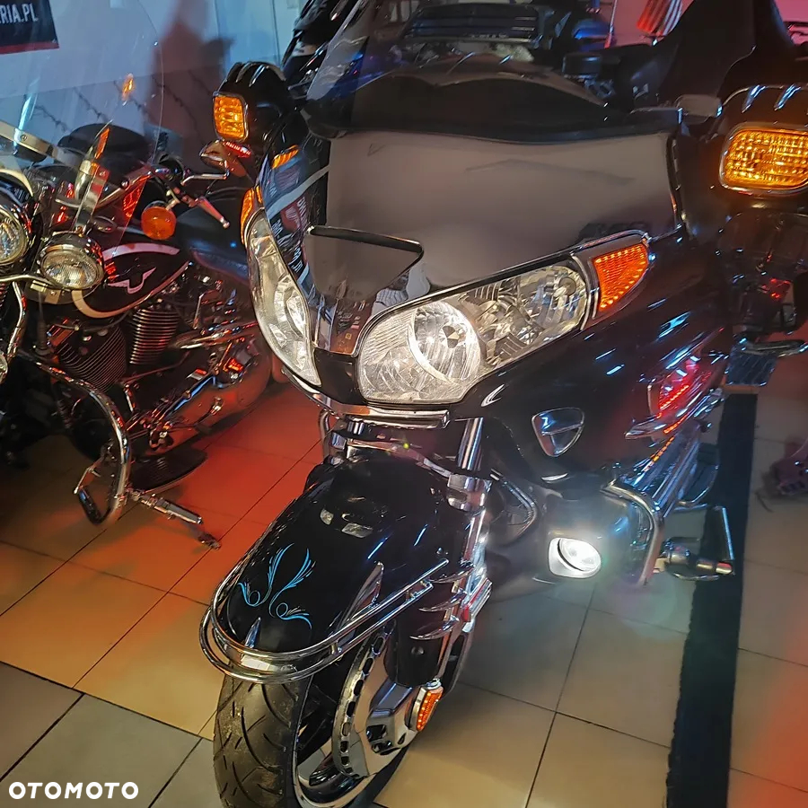 Honda GL - 5