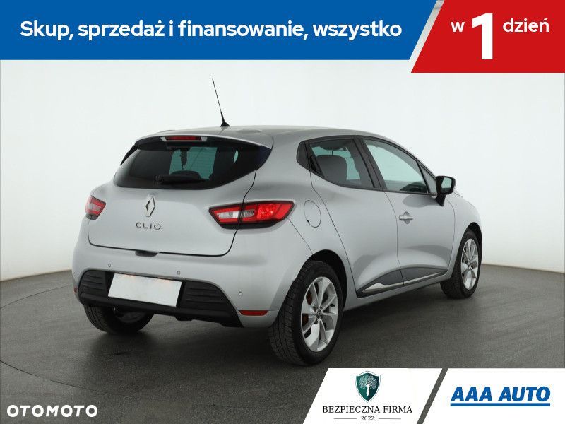 Renault Clio - 7