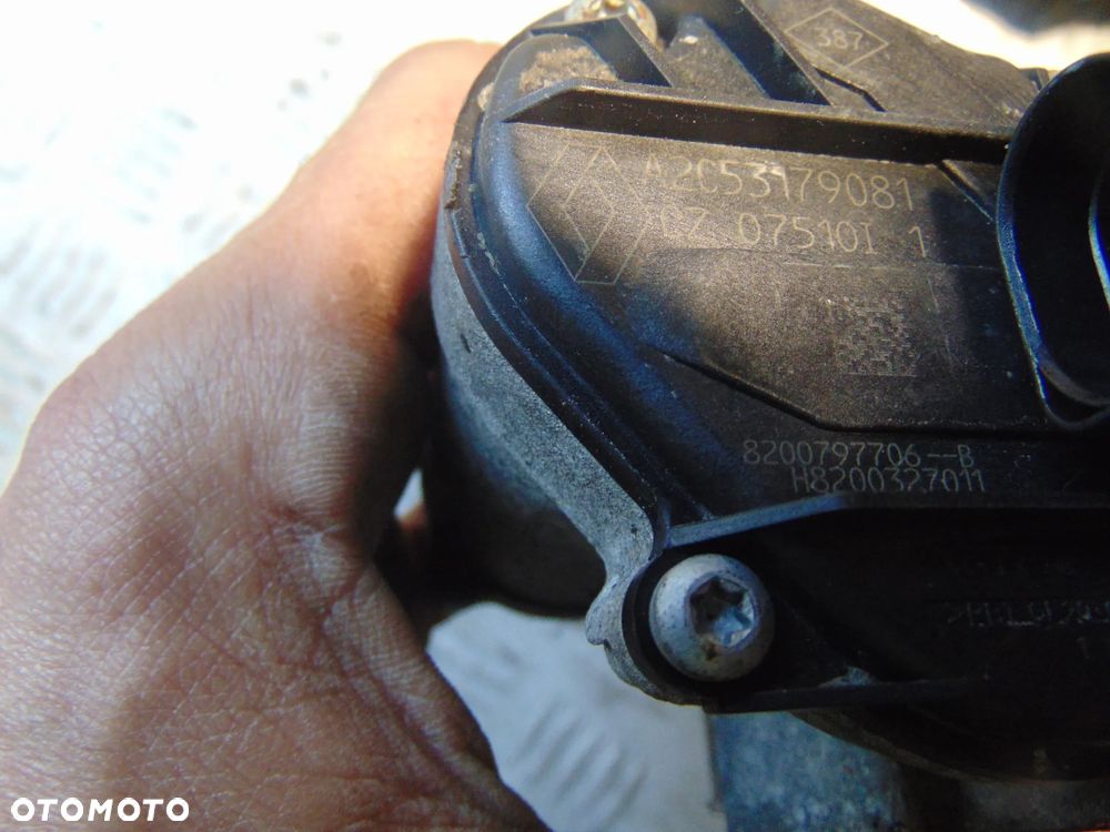 Przepustnica opel vivaro 2 2,0 dci - 4