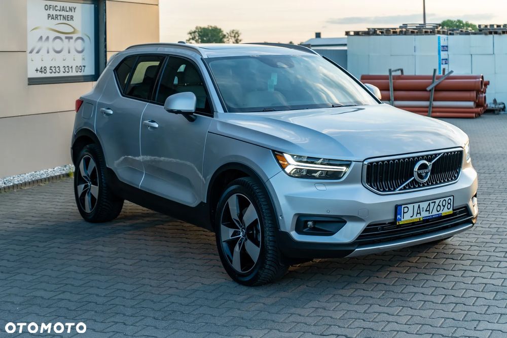 Volvo XC 40 T5 AWD Geartronic Momentum Pro - 2