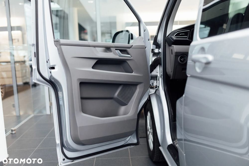 Volkswagen Caravelle - 30
