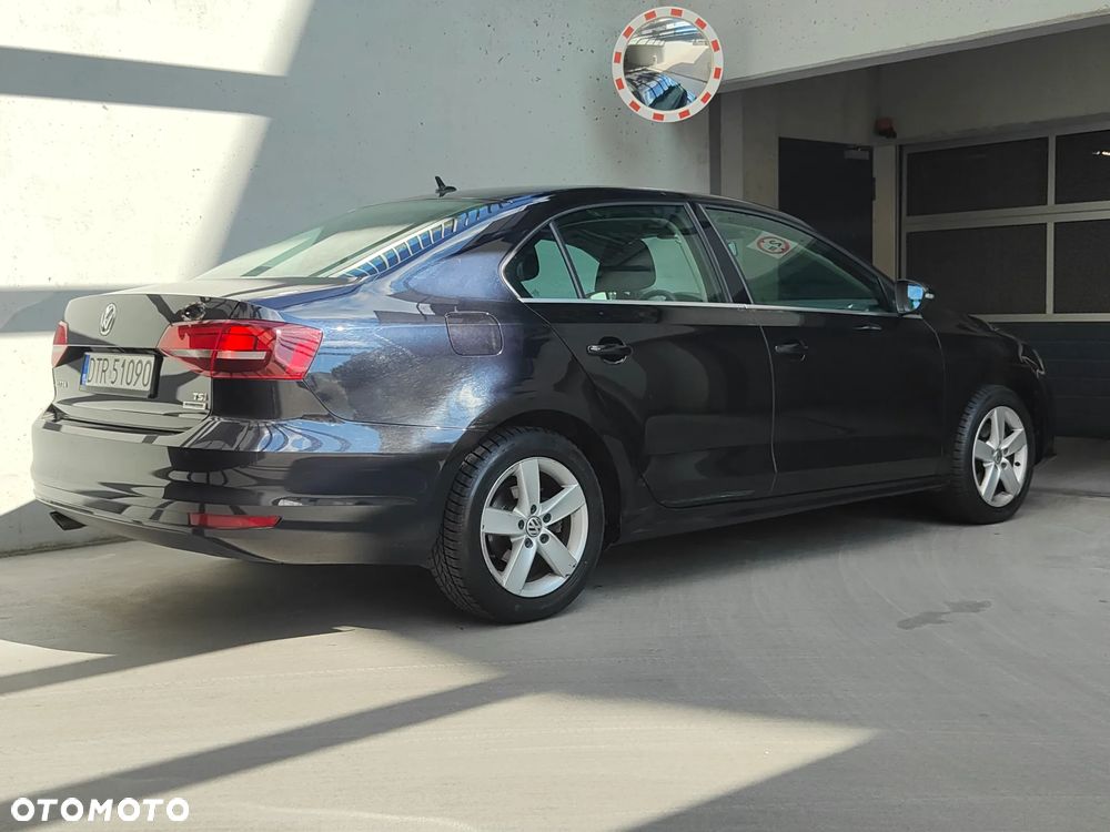 Volkswagen Jetta 1.4 TSI BMT Comfortline - 10