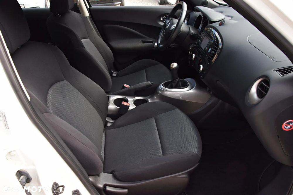 Nissan Juke 1.6 Visia - 38