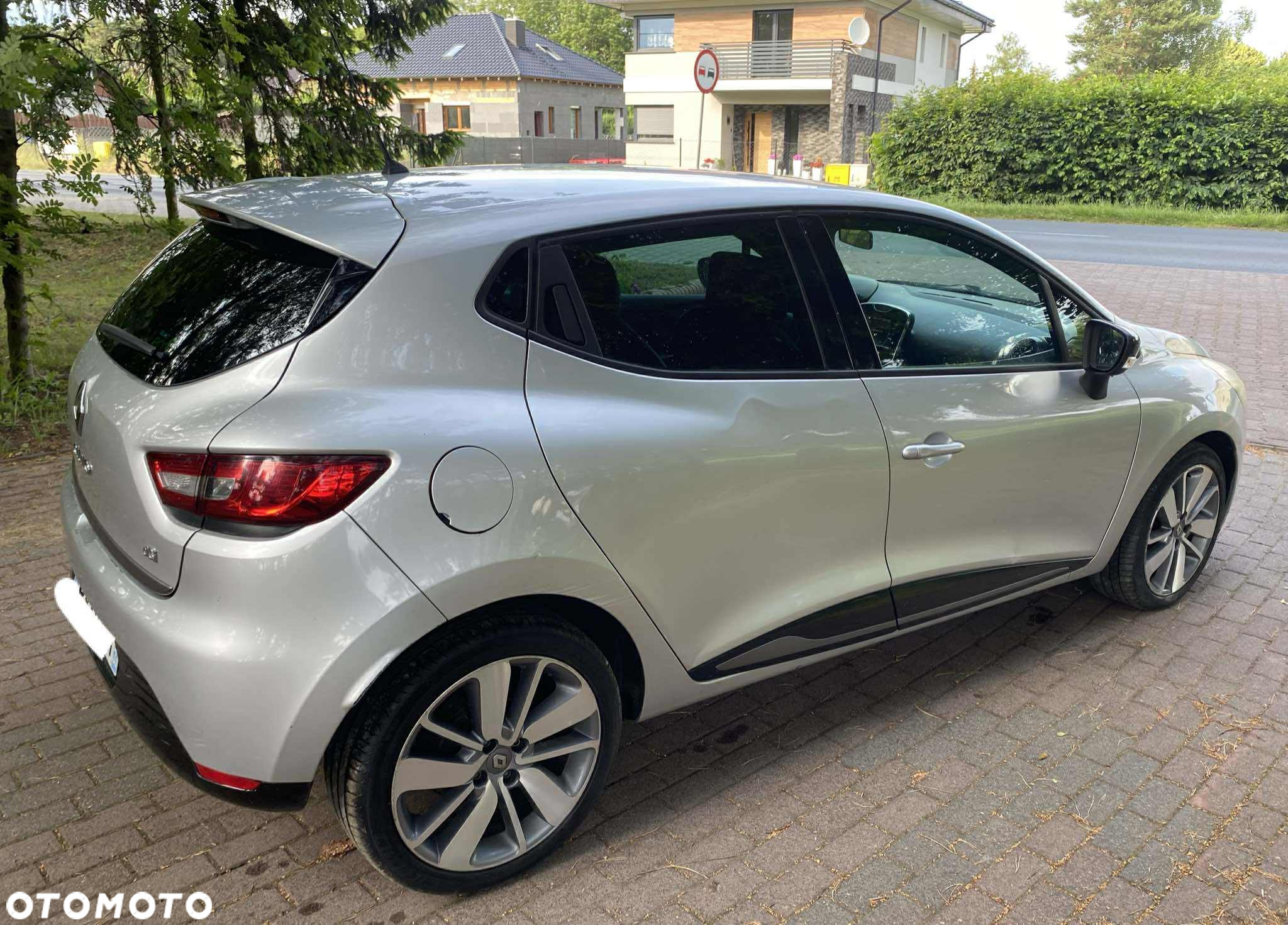 Renault Clio - 8