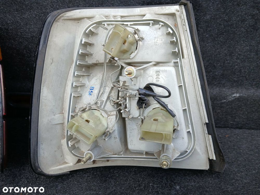 BMW E34 sedan lampa tylna lewa, prawa - 6