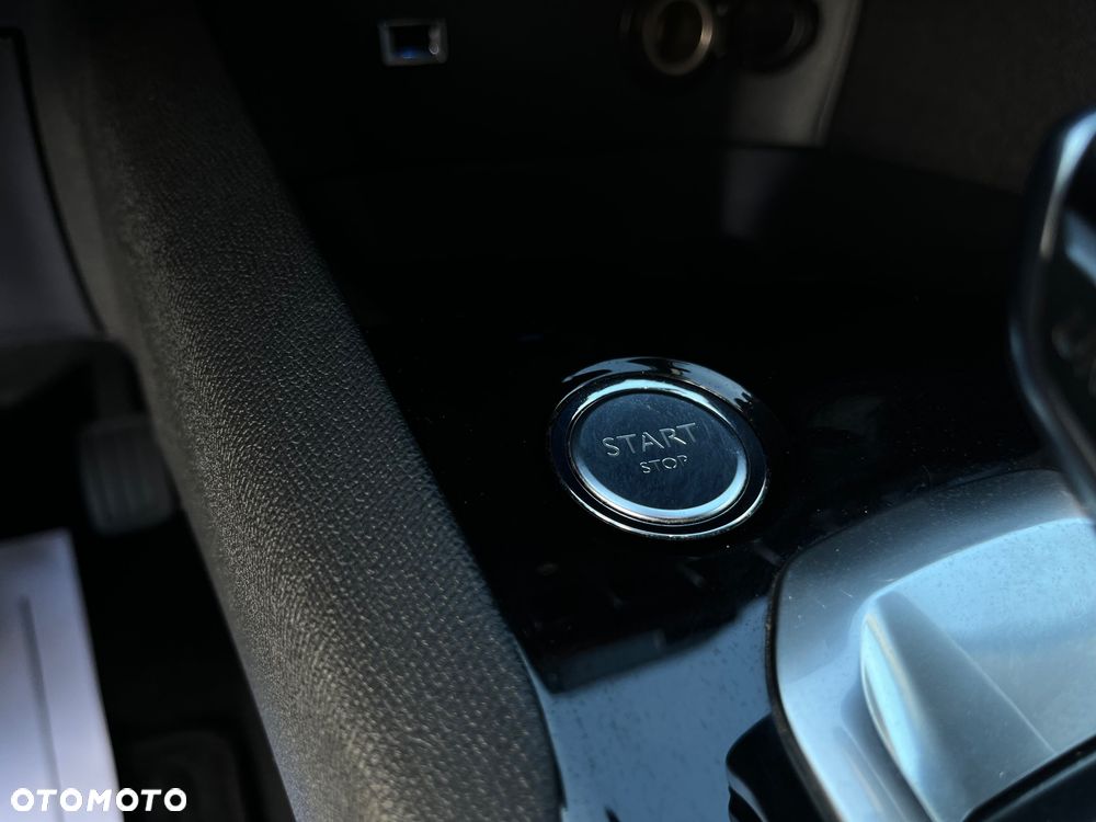 Peugeot 3008 PureTech 130 Stop & Start GPF EAT8 Allure - 15