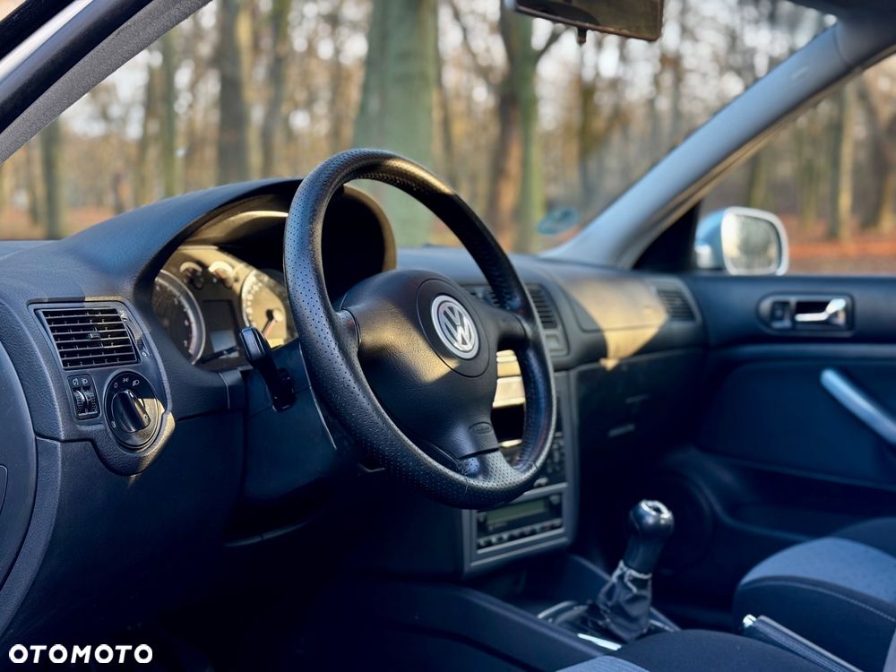 Volkswagen Golf - 12