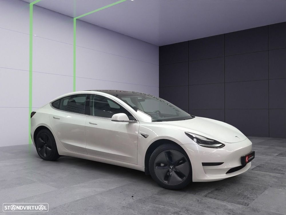Tesla Model 3 Standard Range Plus RWD - 3