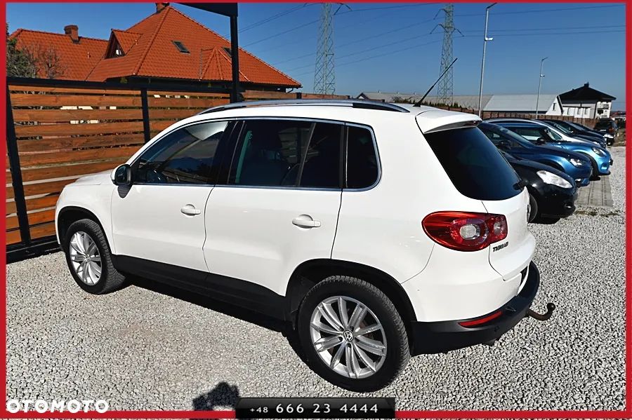 Volkswagen Tiguan - 10
