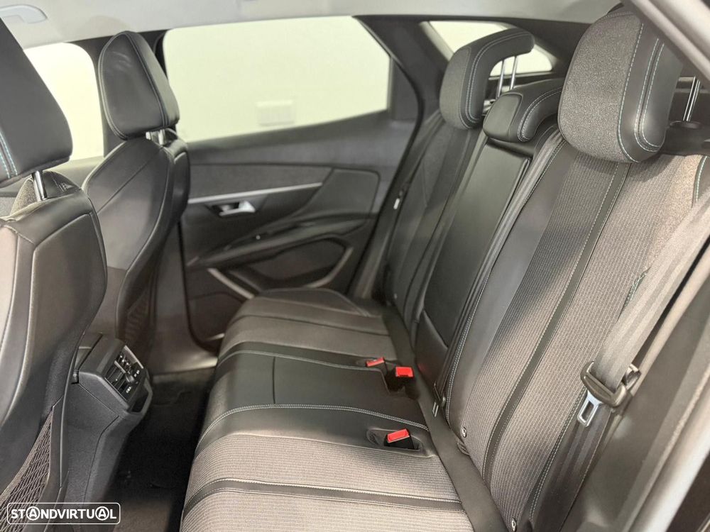 Peugeot 3008 1.6 Hybrid Allure Pack e-EAT8 - 5