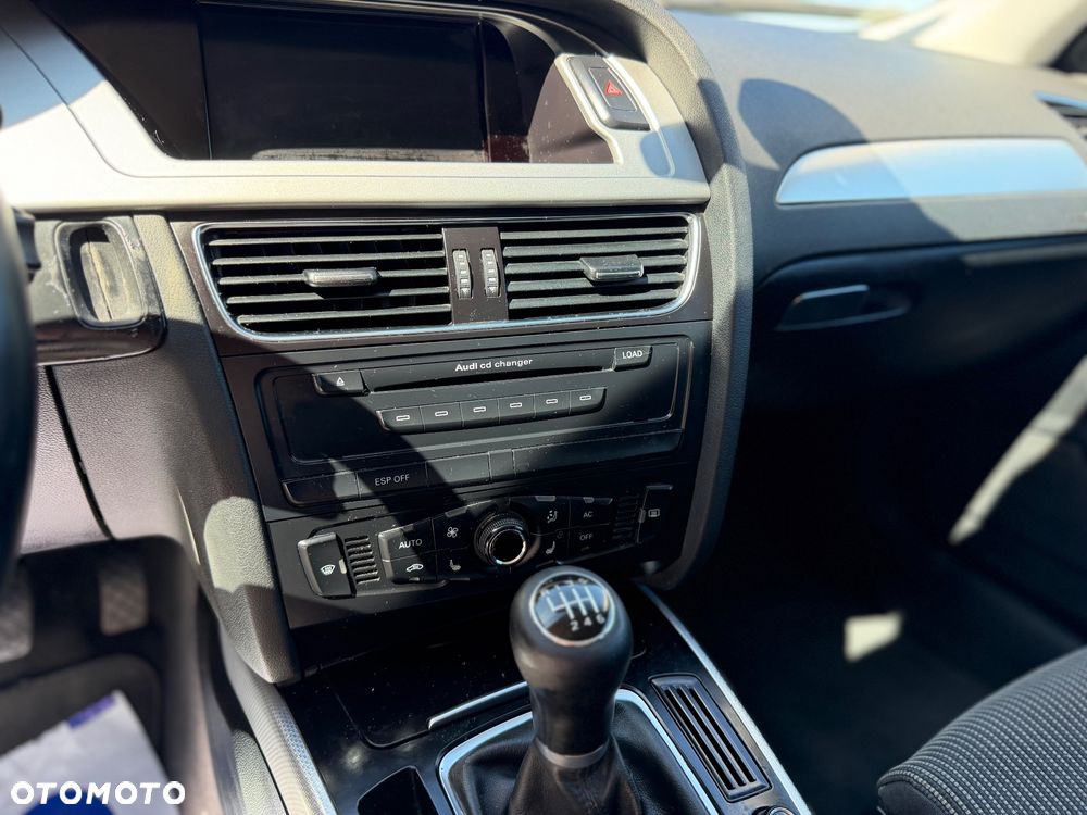 Audi A4 Avant 2.0 TDI DPF Ambition - 24
