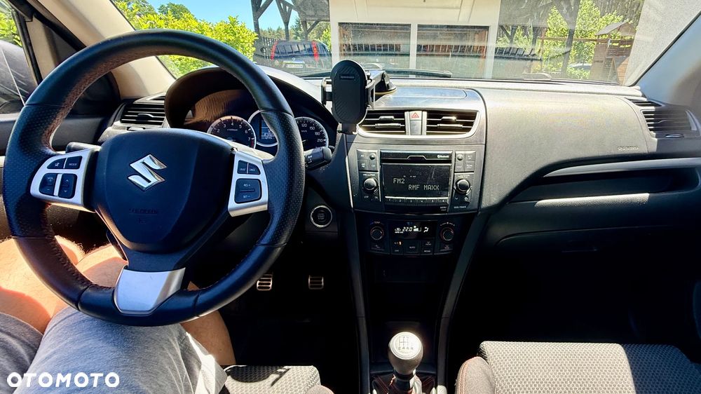 Suzuki Swift - 3