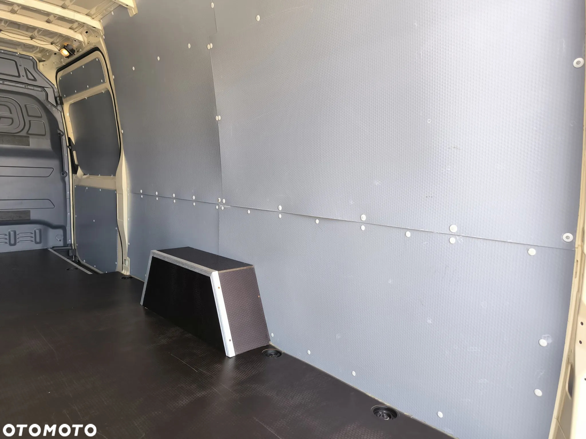 Mercedes-Benz Sprinter - 34