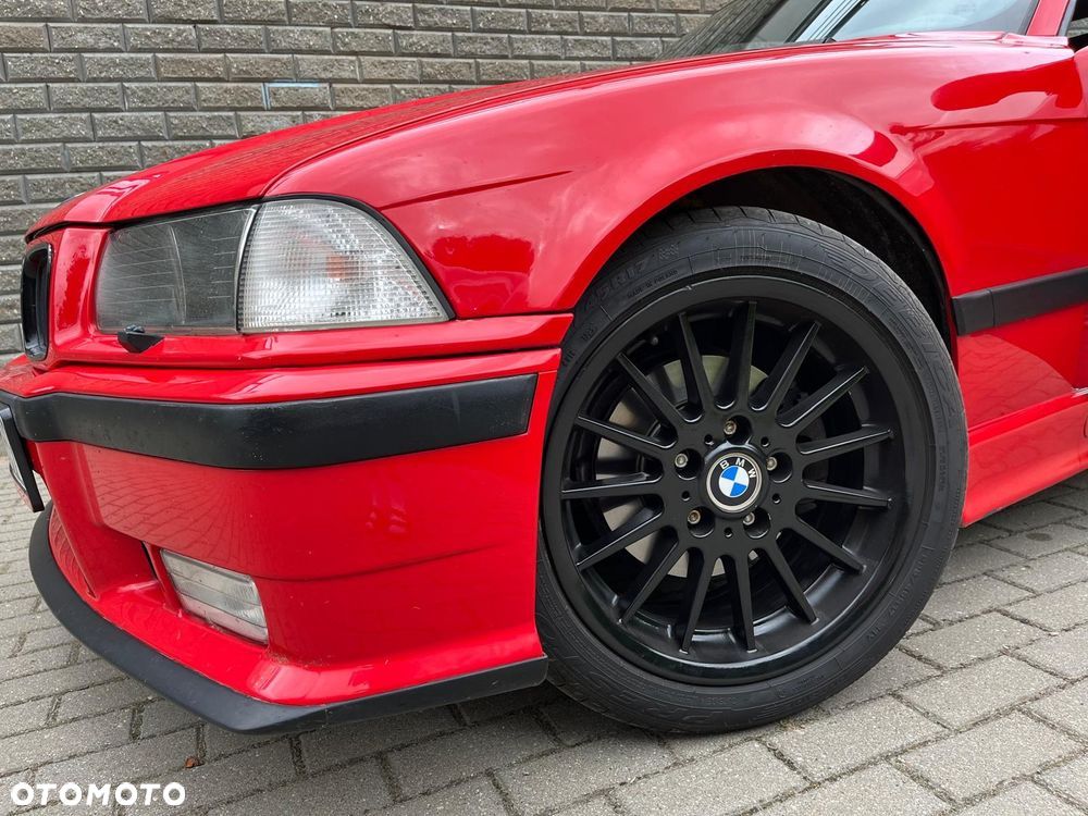 BMW Seria 3 325i - 8