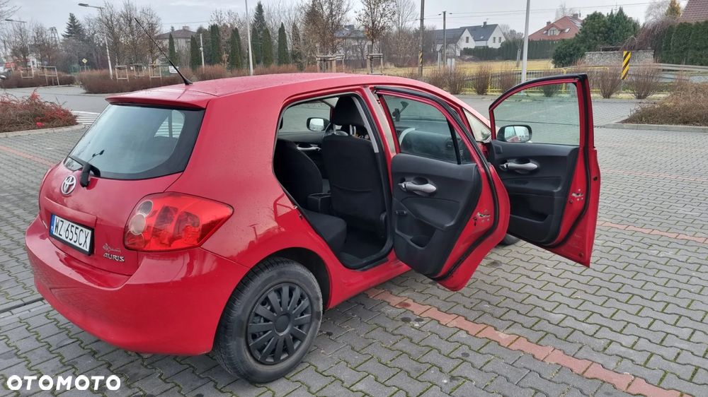 Toyota Auris 1.4 VVT-i Luna - 4