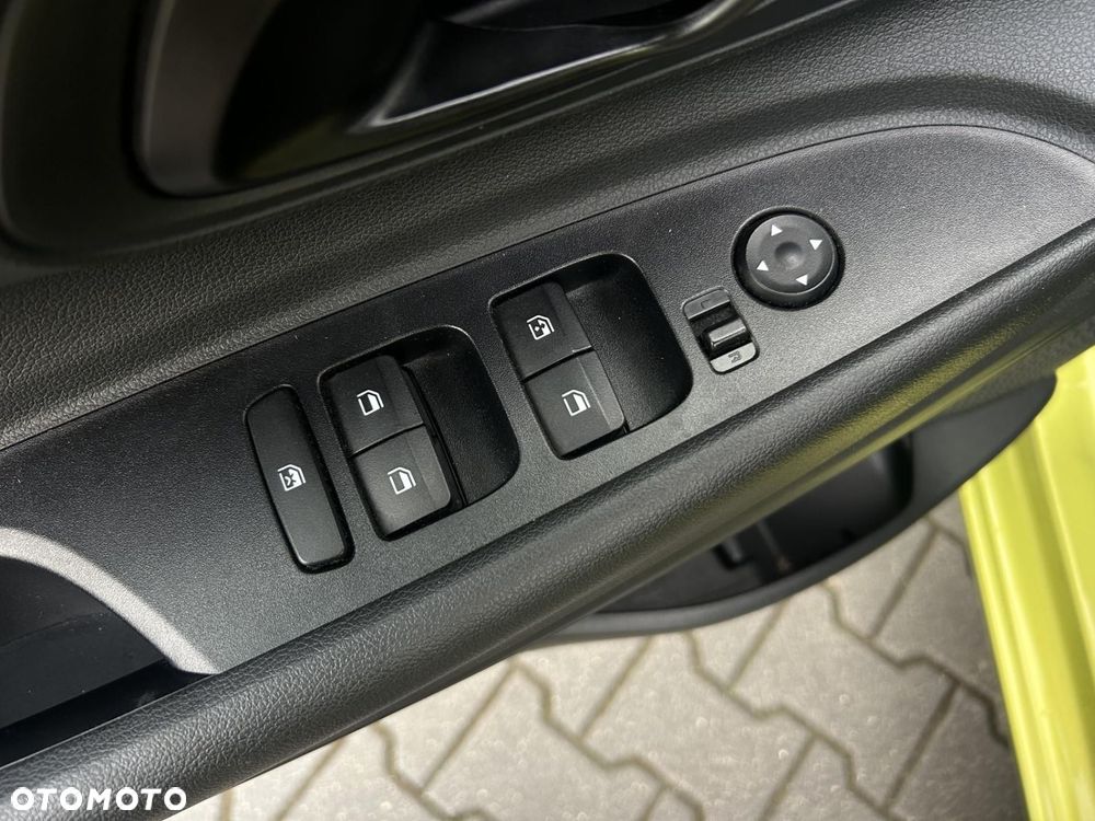 Hyundai i20 - 13