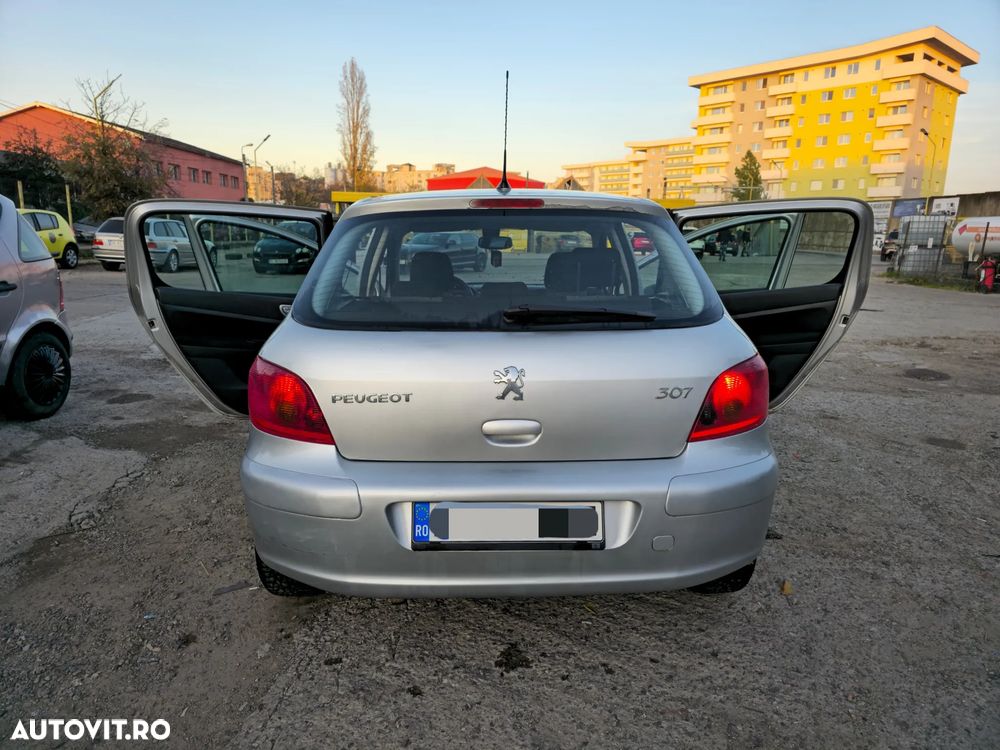 Peugeot 307 - 8
