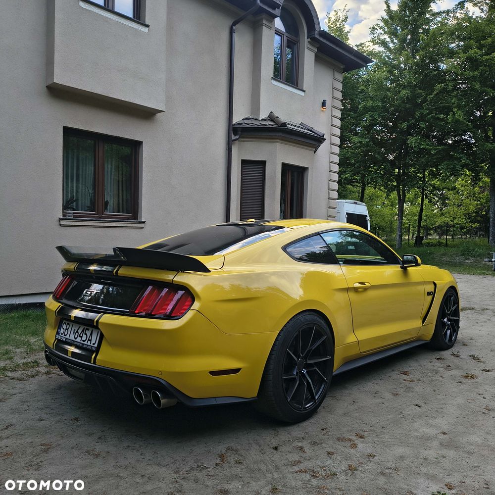 Ford Mustang - 8