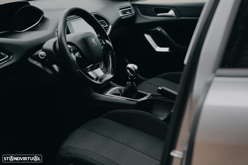 Peugeot 308 SW 1.6 BlueHDi Active - 18