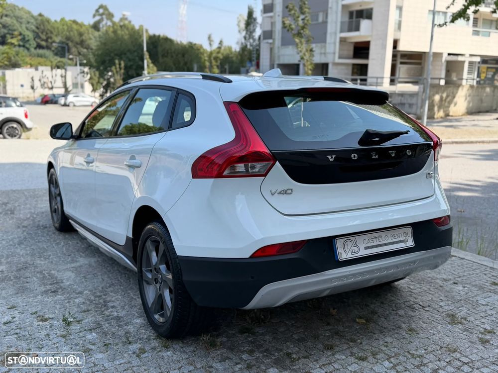 Volvo V40 Cross Country 2.0 D2 Summum - 4