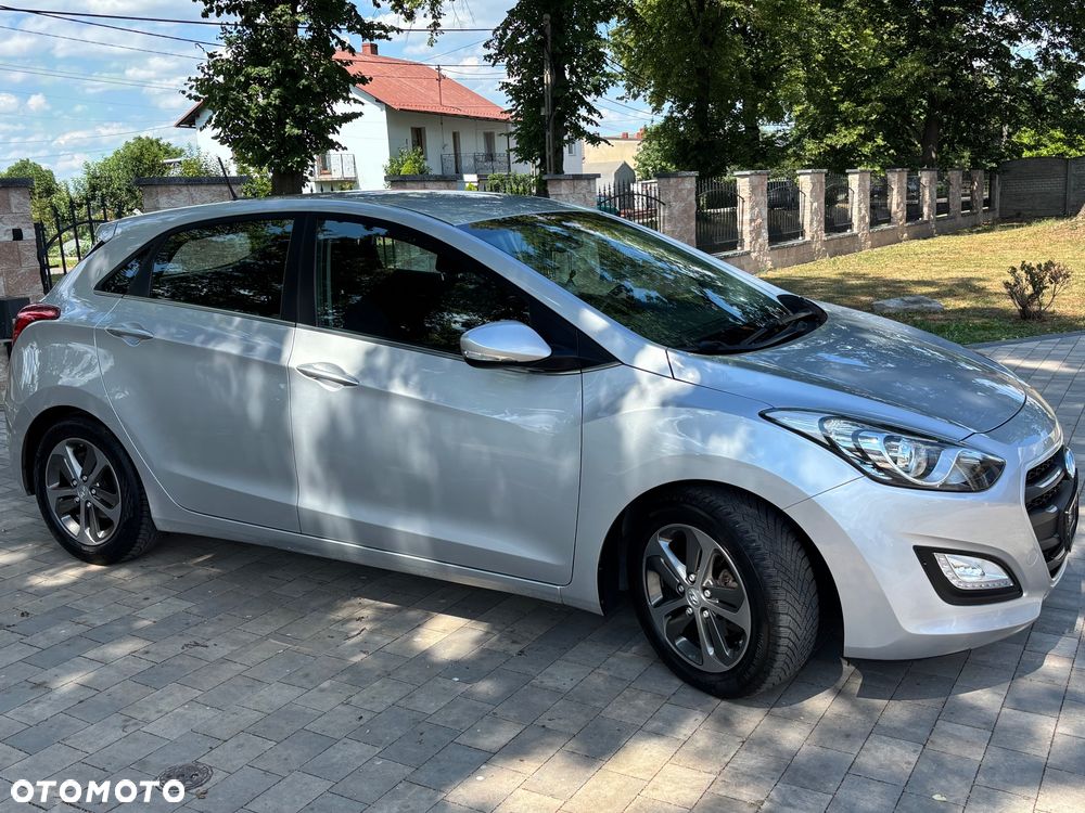 Hyundai i30 1.6 CRDi Premium - 16