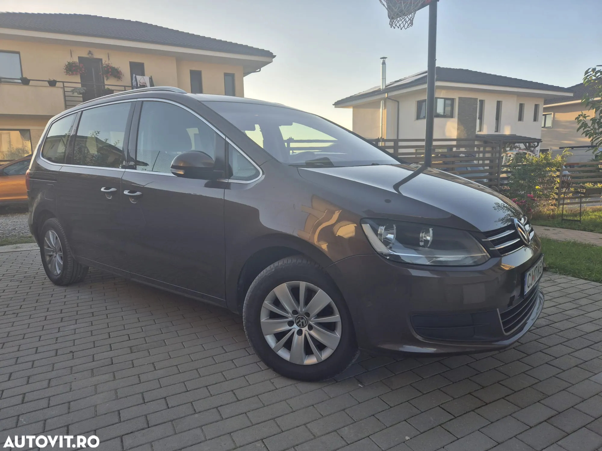 Volkswagen Sharan 2.0 TDI 4MOTION BlueMotion Technology Comfortline - 2