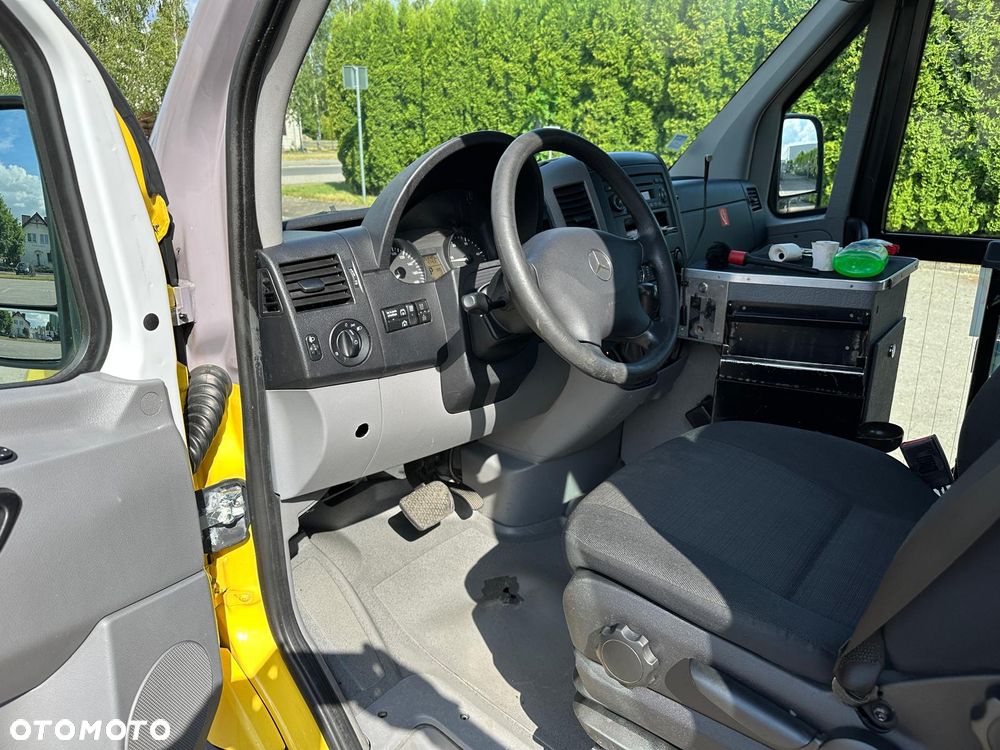 Mercedes-Benz Sprinter - 10