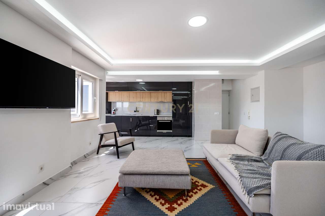 Exclusivo Apartamento T2 | Único Apartamento no 7º Piso | Vista Rio | - Grande imagem: 5/27