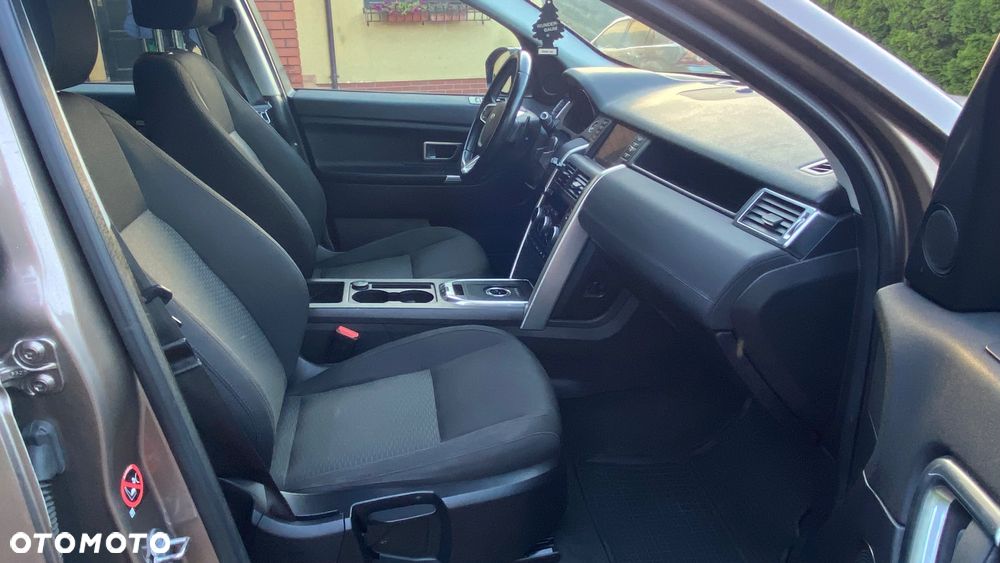 Land Rover Discovery Sport 2.0 D180 R-Dynamic - 10