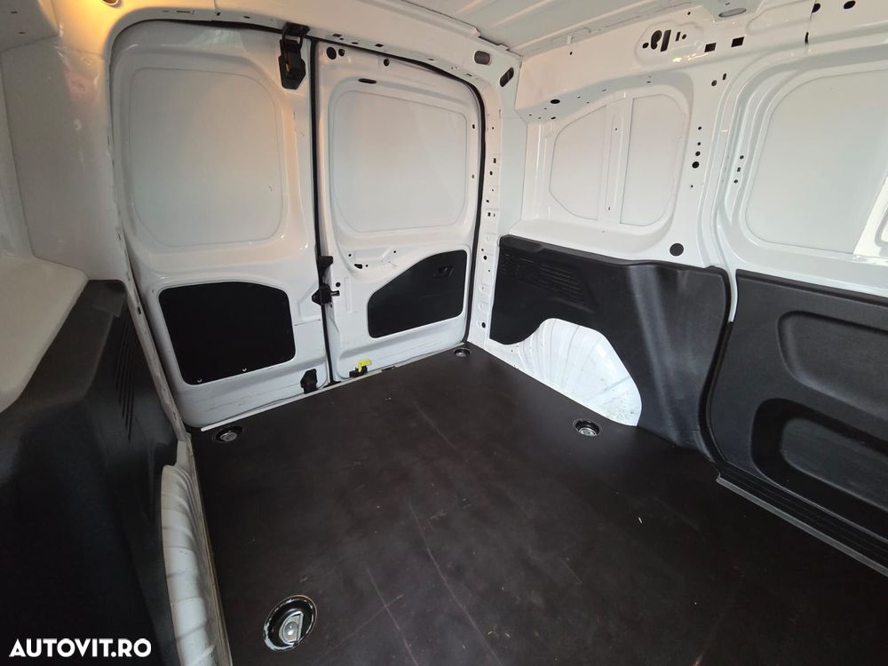 Peugeot New Partner L1H1 - 16