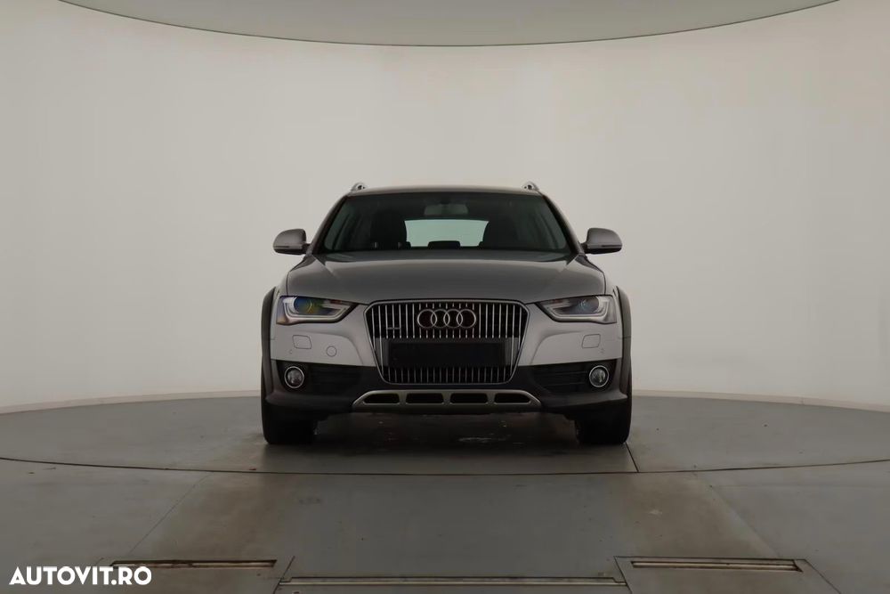 Audi A4 Allroad 2.0 TDI DPF S tronic - 1