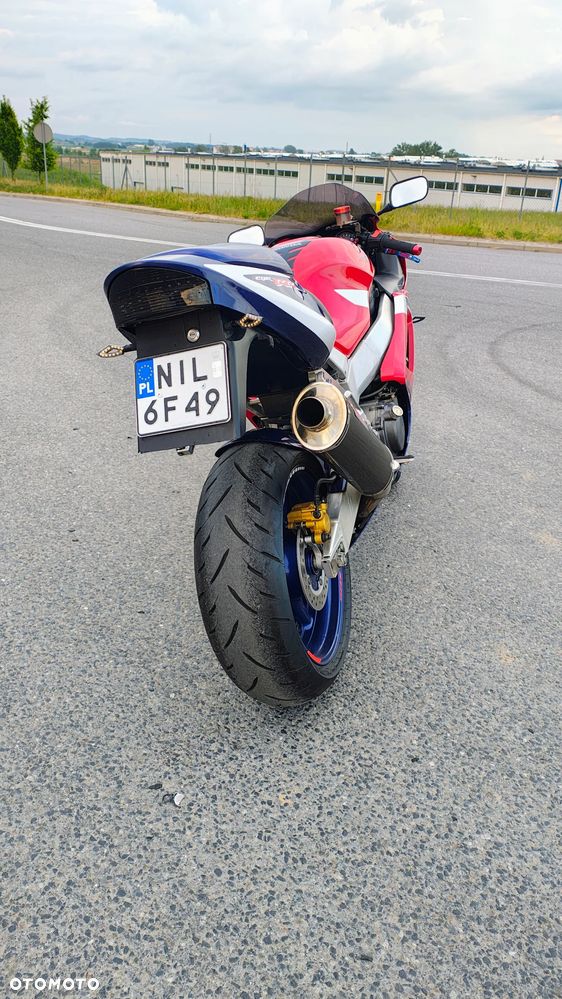 Honda CBR - 3
