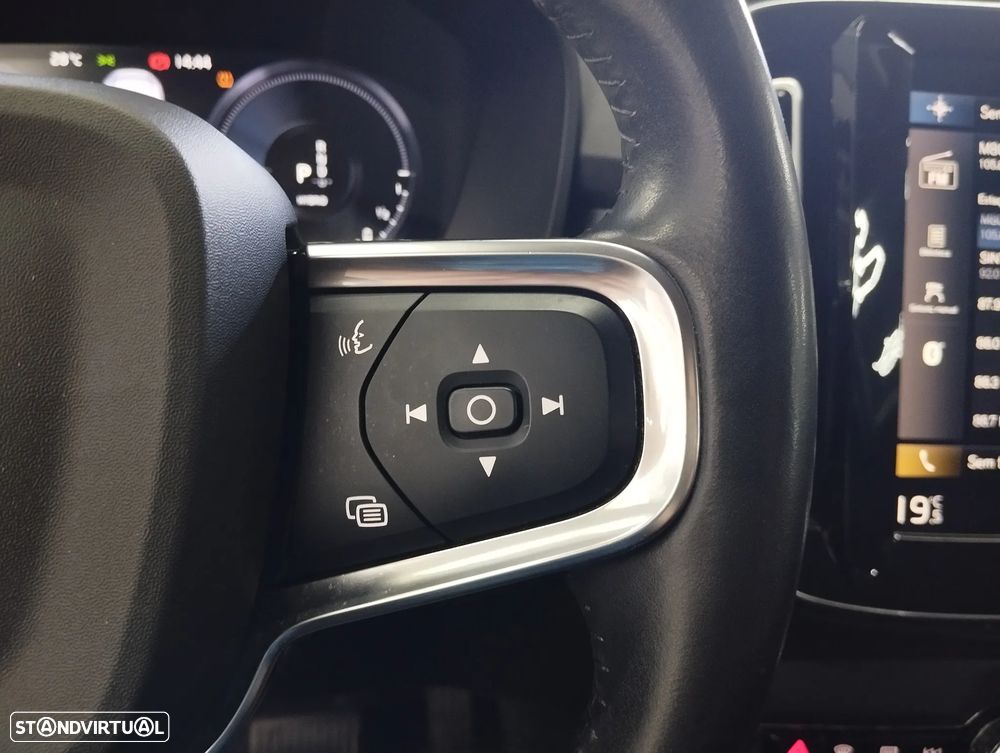 Volvo XC 40 1.5 T5 PHEV Inscription — fotografia 21