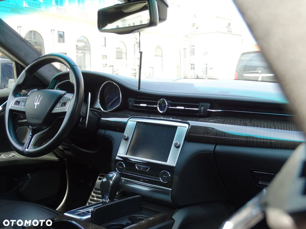 Maserati Quattroporte GTS - 13