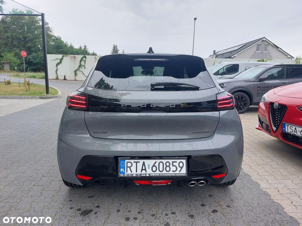 Peugeot 208 - 4