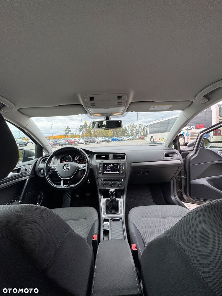 Volkswagen Golf 1.6 TDI BlueMot Comfortline - 10