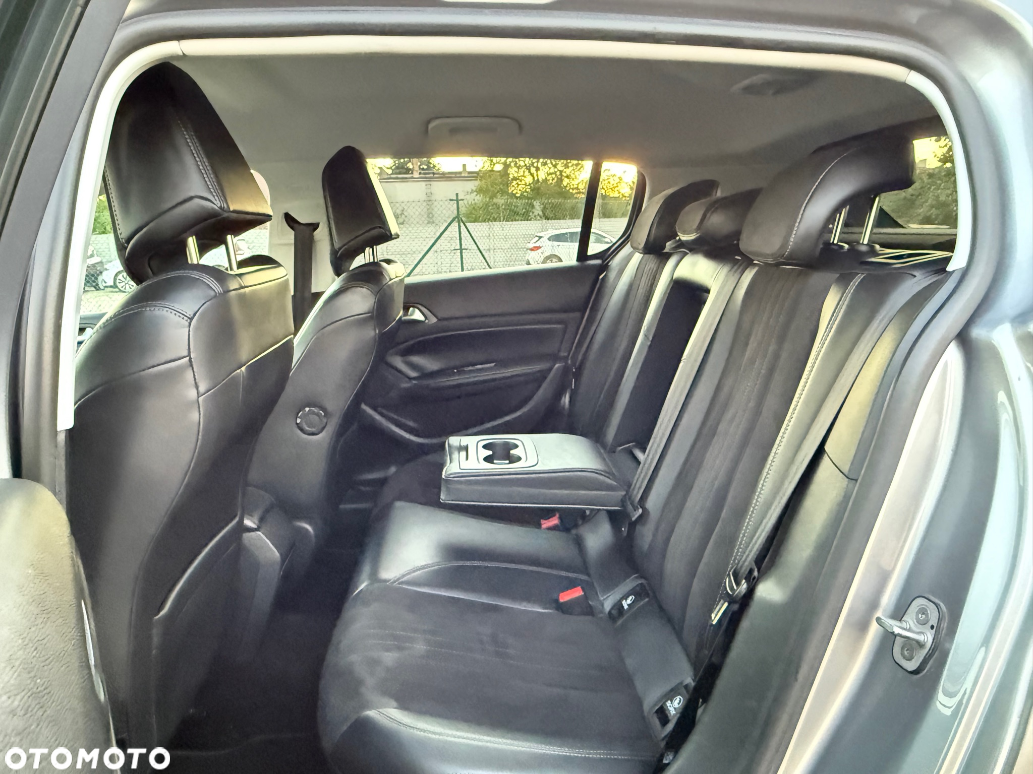 Peugeot 308 1.6 e-HDi Allure S&S - 15